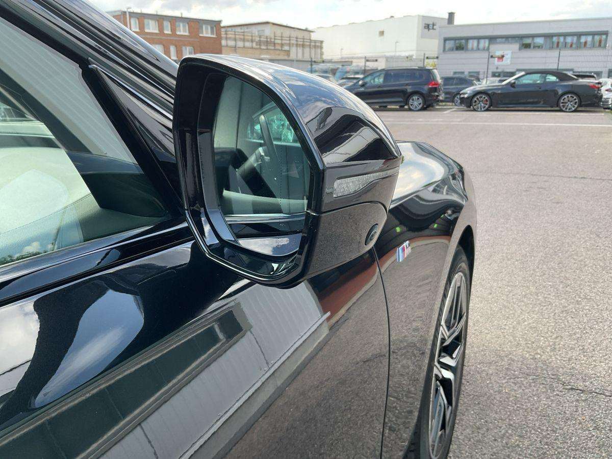 Fahrzeugbild eines BMW 7er-Reihe