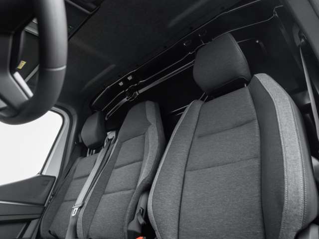 Fahrzeugbild eines Nissan Interstar