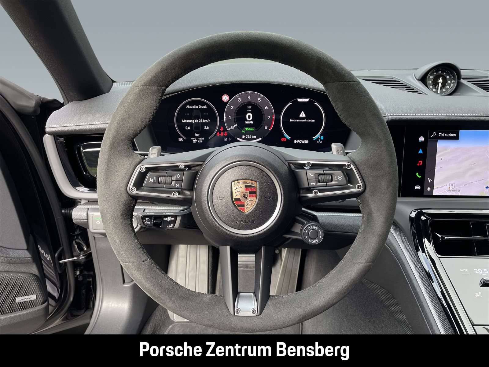 Fahrzeugbild eines Porsche Panamera
