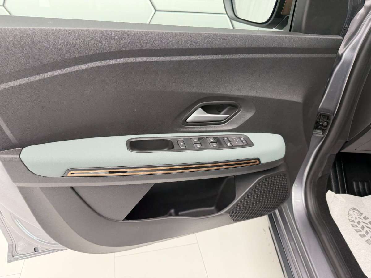 Fahrzeugbild eines Dacia Sandero