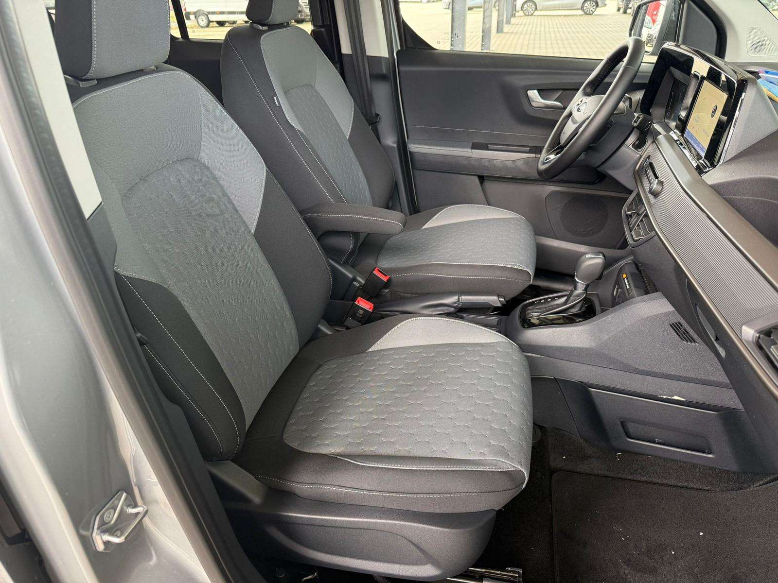 Fahrzeugbild eines Ford Tourneo Courier