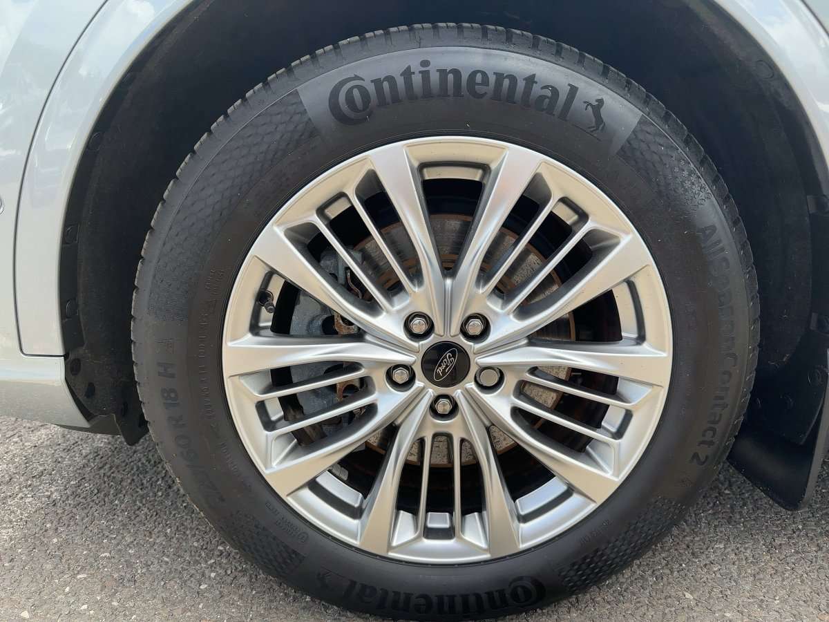 Fahrzeugbild eines Ford Kuga