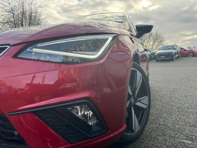 Fahrzeugbild eines SEAT Ibiza