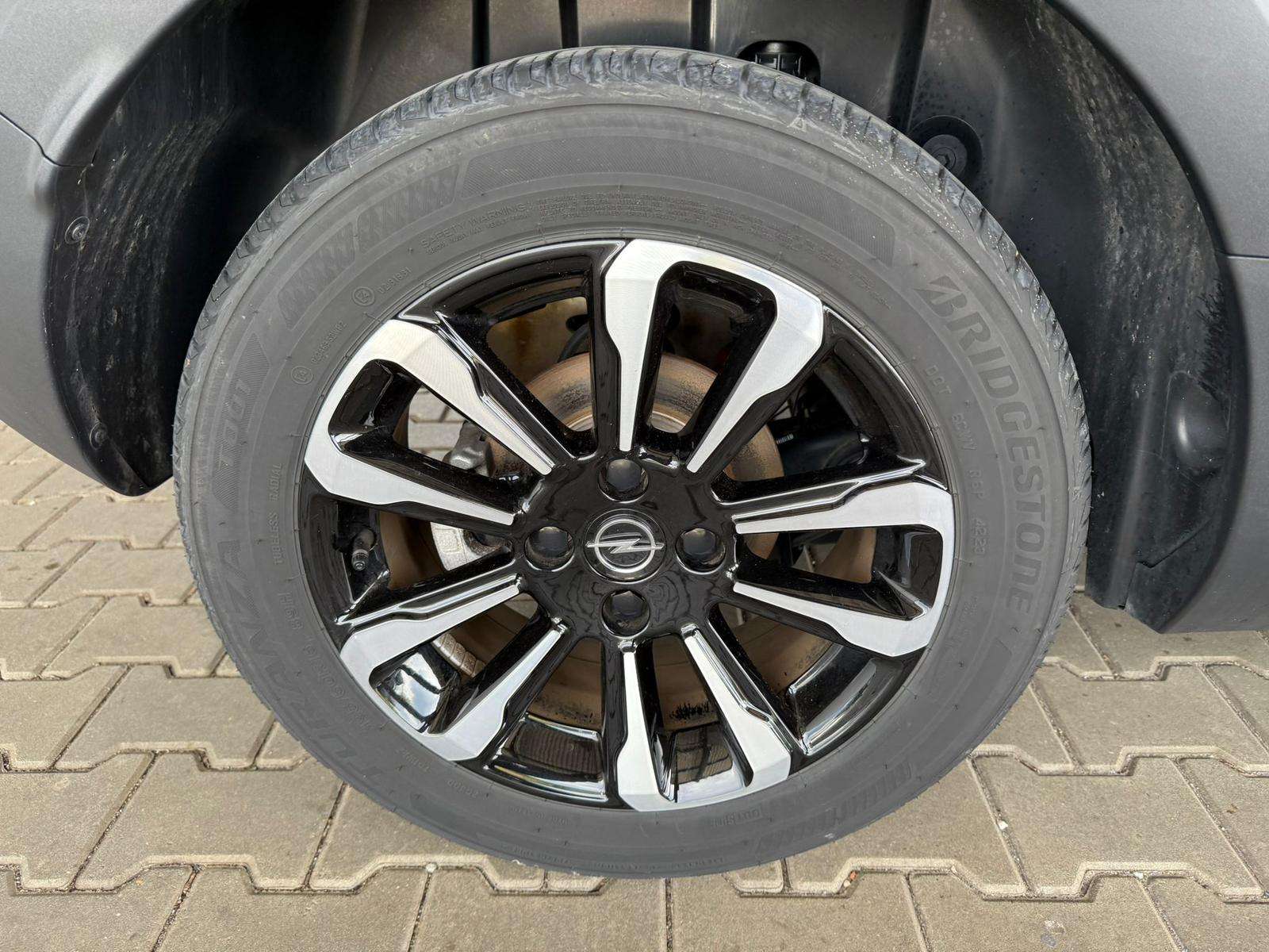 Fahrzeugbild eines Opel Crossland X