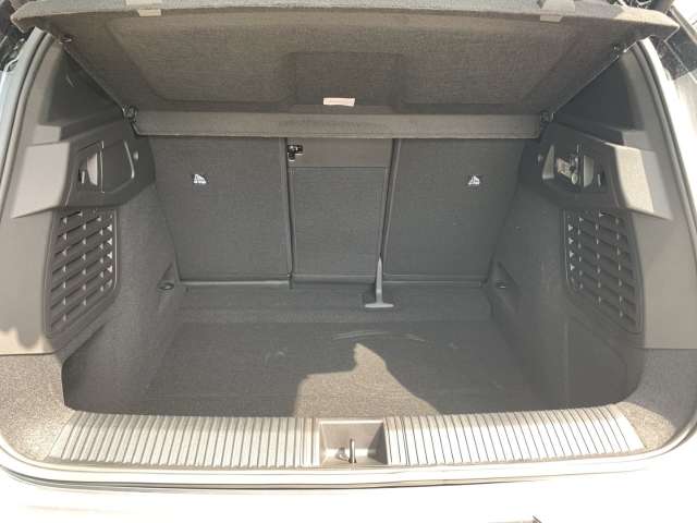 Fahrzeugbild eines Renault Scenic E-TECH