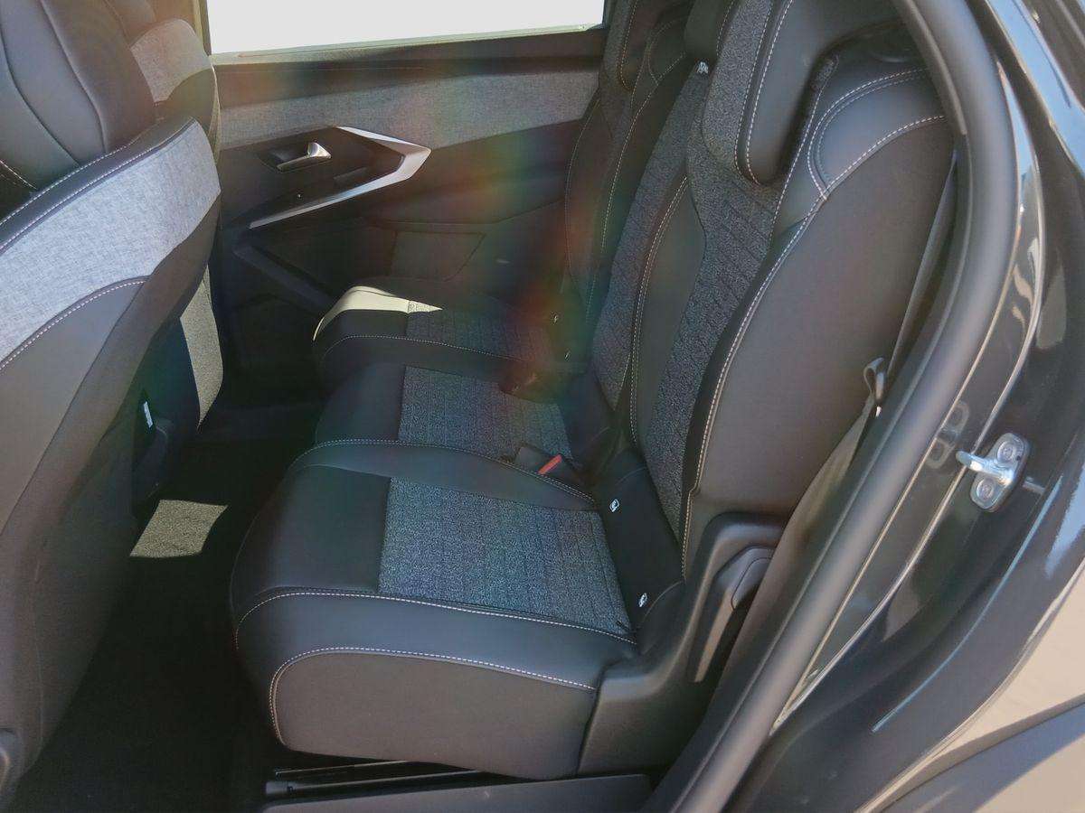 Fahrzeugbild eines Peugeot 5008
