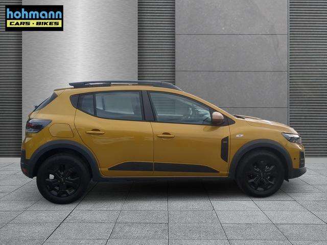 Fahrzeugbild eines Dacia Sandero