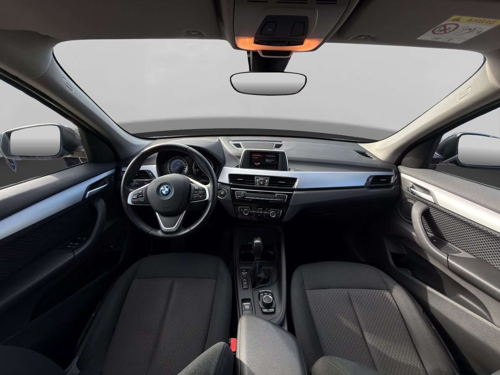 Fahrzeugbild eines BMW X1