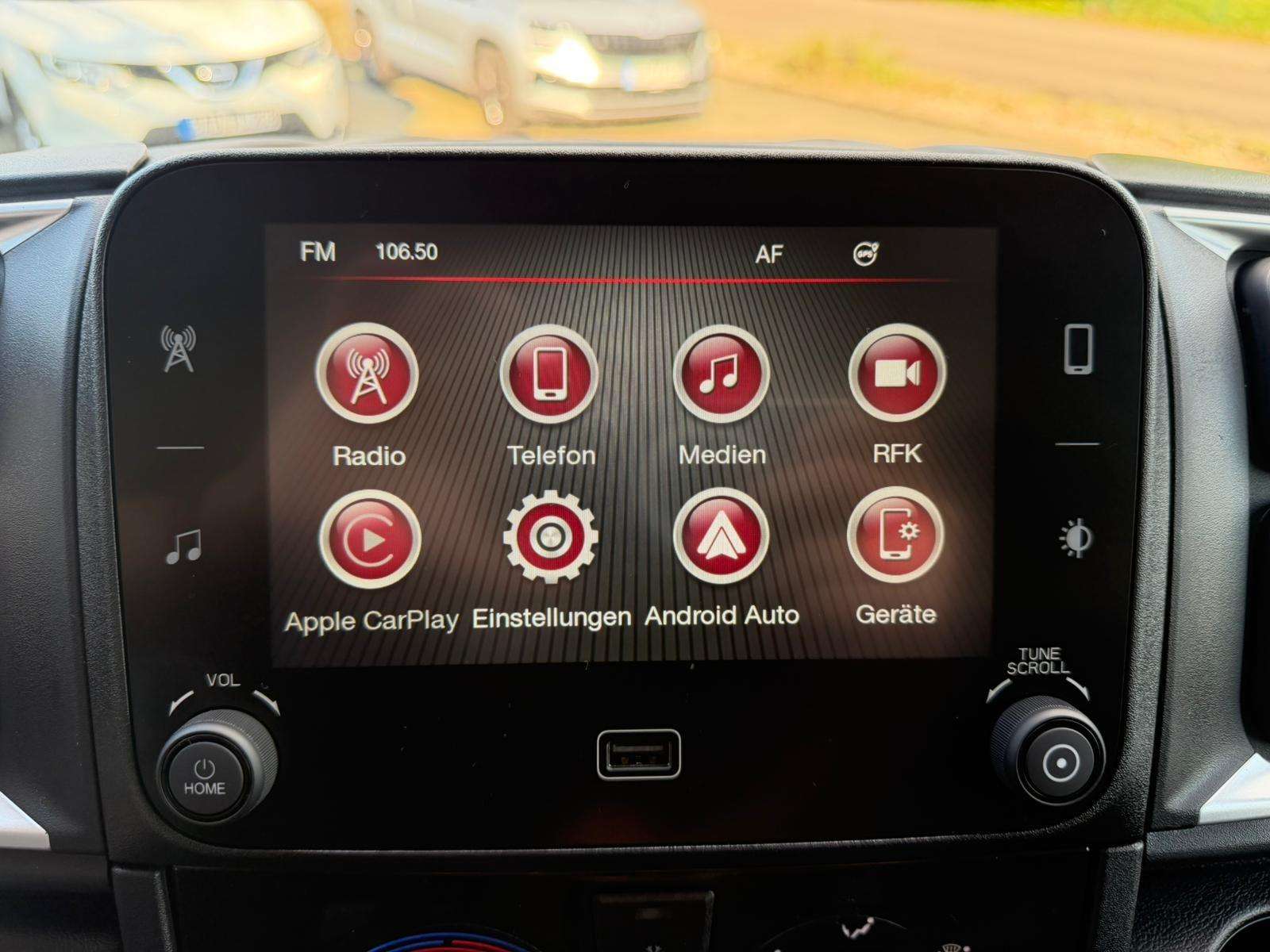 Fahrzeugbild eines Opel Movano