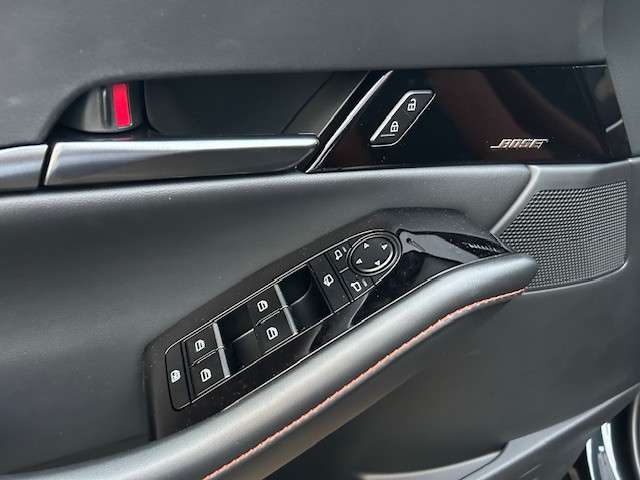 Fahrzeugbild eines Mazda CX-30