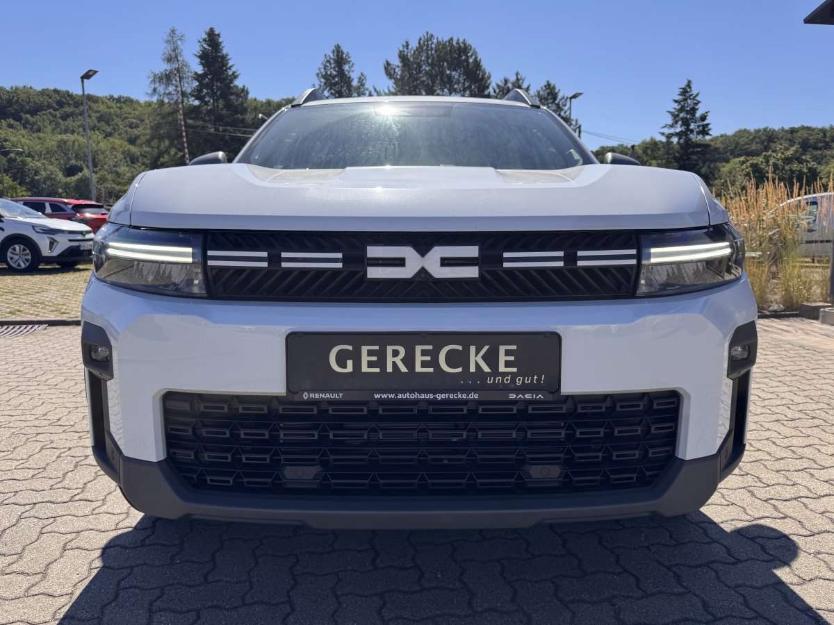 Fahrzeugbild eines Dacia Bigster