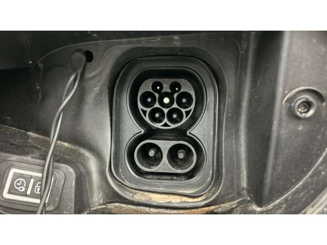 Fahrzeugbild eines Fiat 600 Elektro