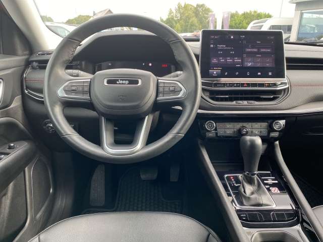 Fahrzeugbild eines Jeep Compass