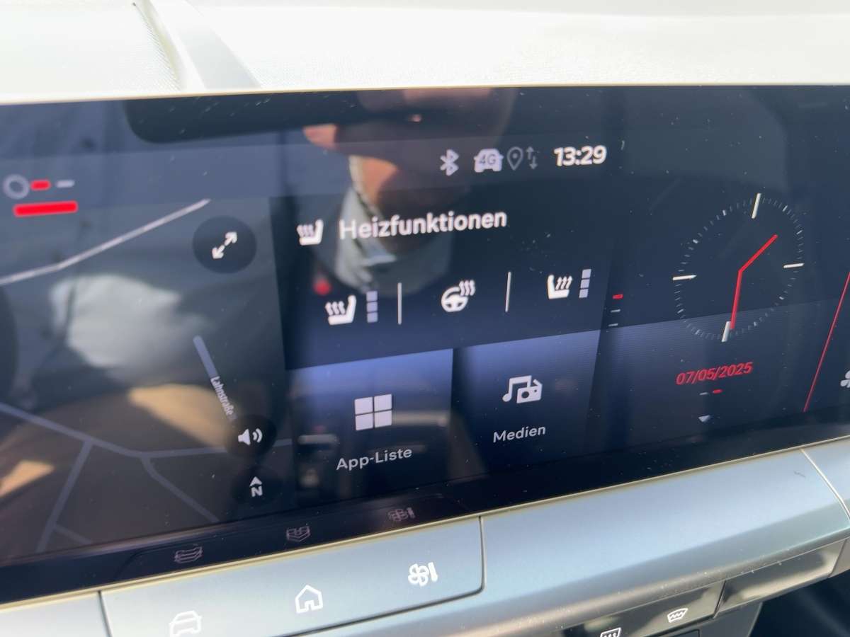 Fahrzeugbild eines Opel Grandland X