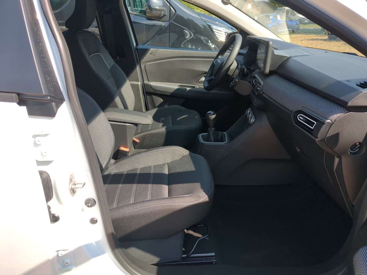 Fahrzeugbild eines Dacia Sandero