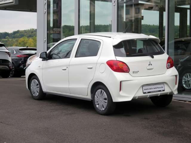 Fahrzeugbild eines Mitsubishi Space Star