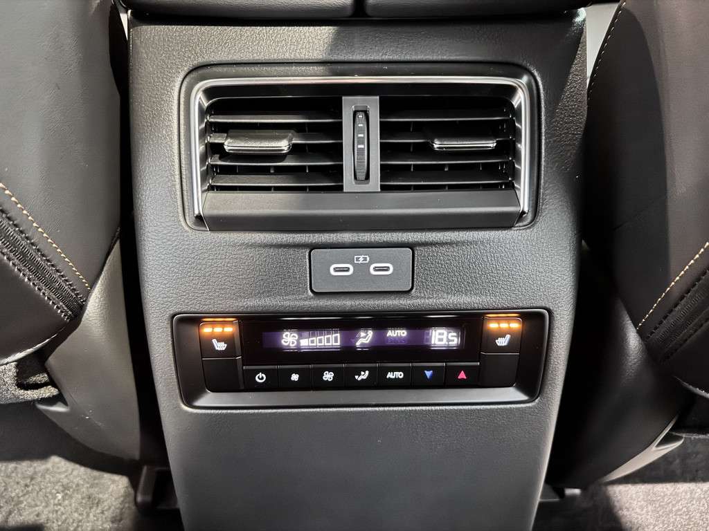 Fahrzeugbild eines Mazda CX-80