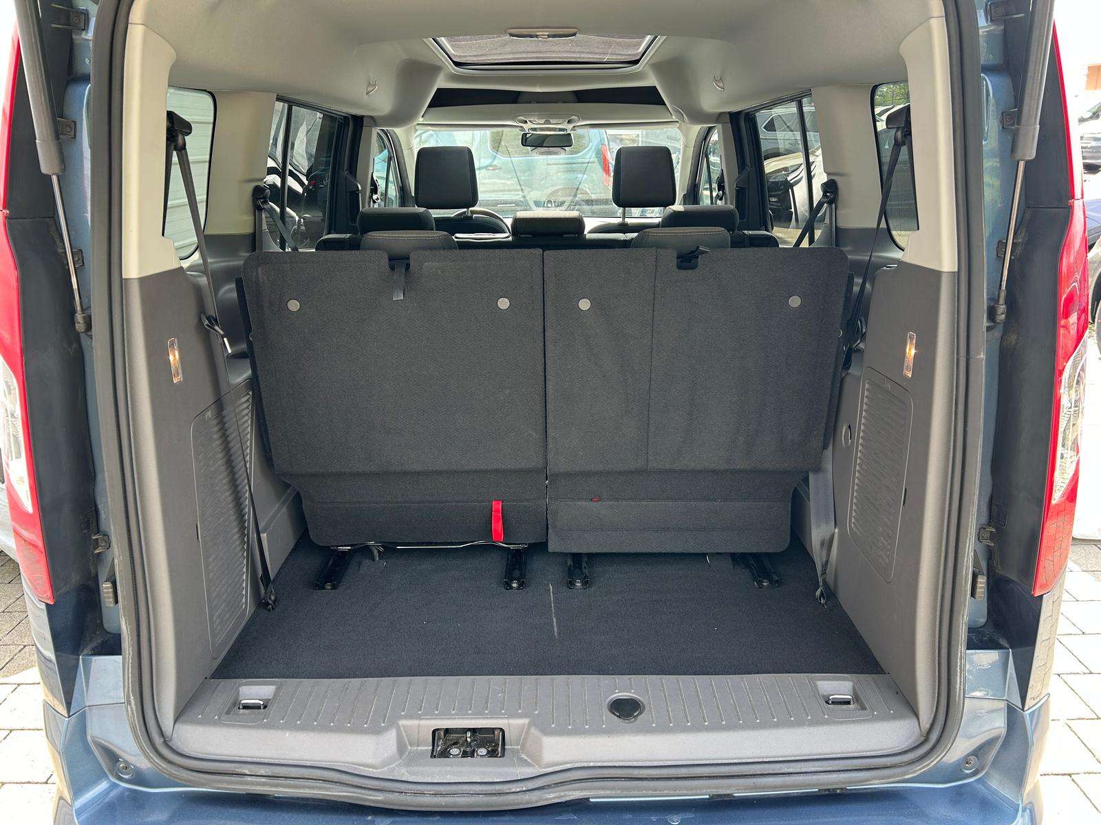 Fahrzeugbild eines Ford Tourneo Connect