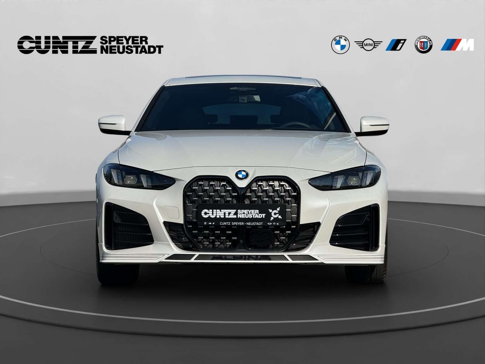 Fahrzeugbild eines Alpina D4