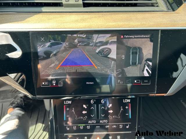 Fahrzeugbild eines Audi Q8