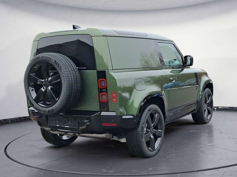 Fahrzeugbild eines Land Rover Defender