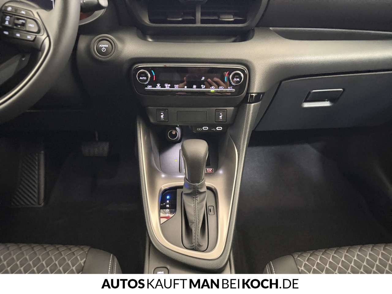 Fahrzeugbild eines Mazda Mazda2 Hybrid