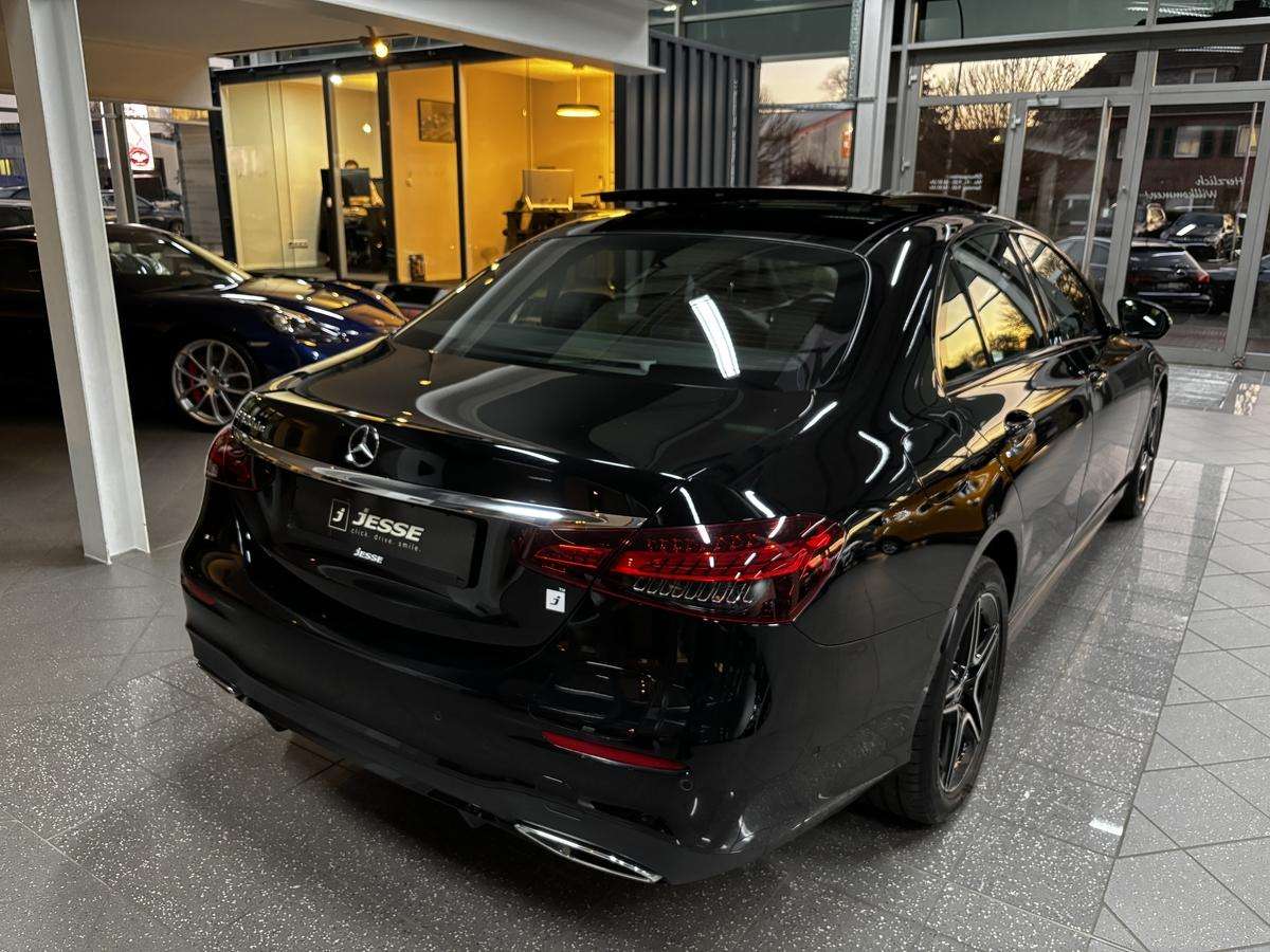 Fahrzeugbild eines Mercedes-Benz E-Klasse