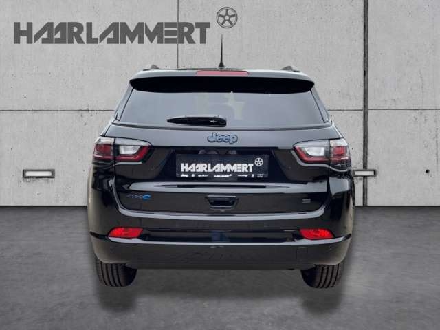 Fahrzeugbild eines Jeep Compass