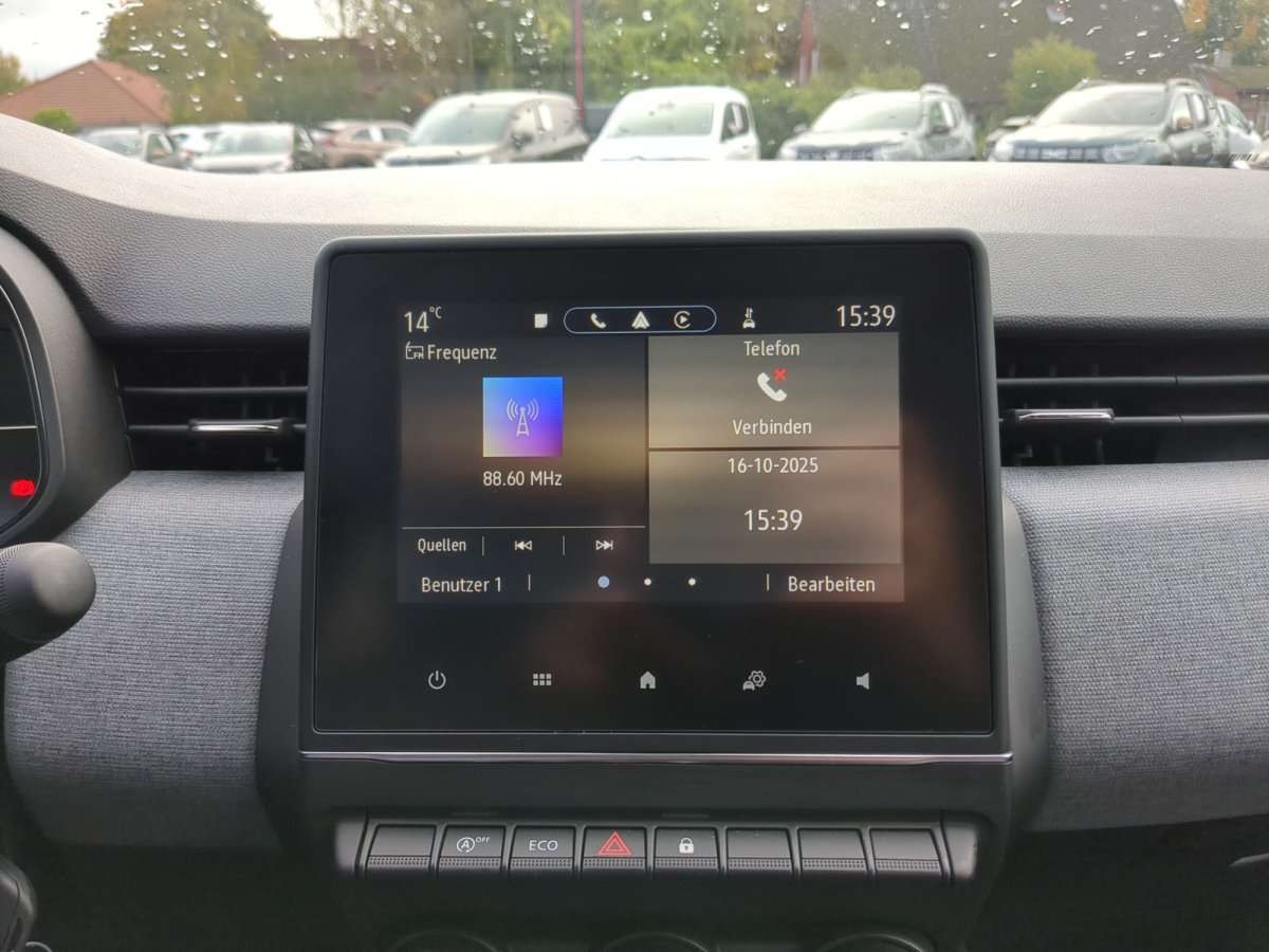 Fahrzeugbild eines Renault Clio