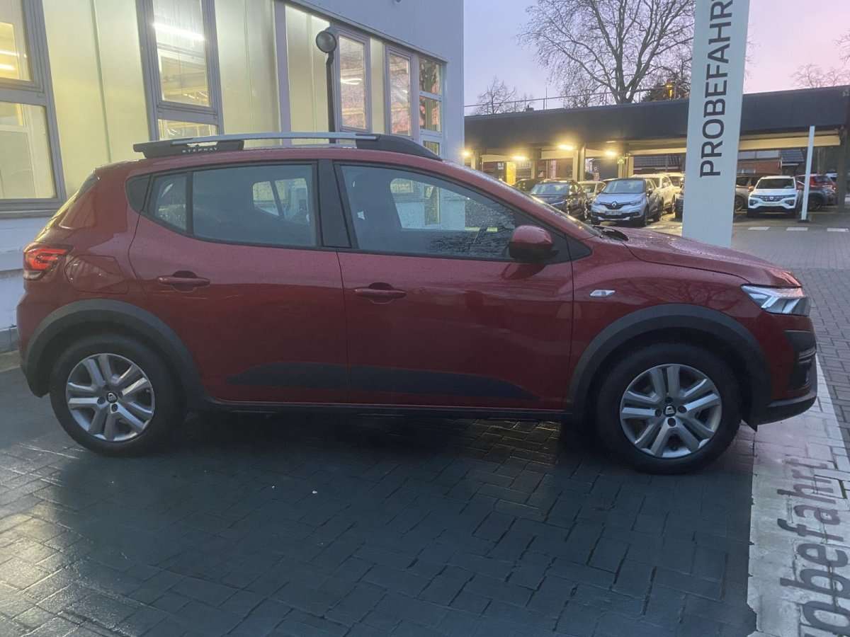 Fahrzeugbild eines Dacia Sandero