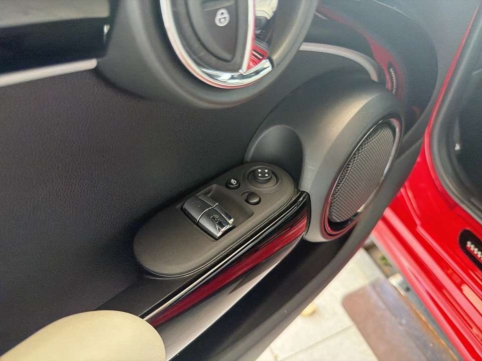 Fahrzeugbild eines MINI COOPER