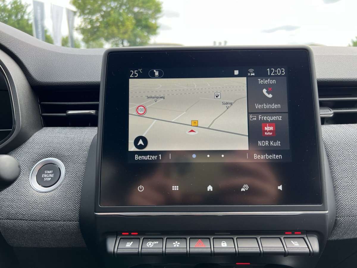 Fahrzeugbild eines Renault Clio