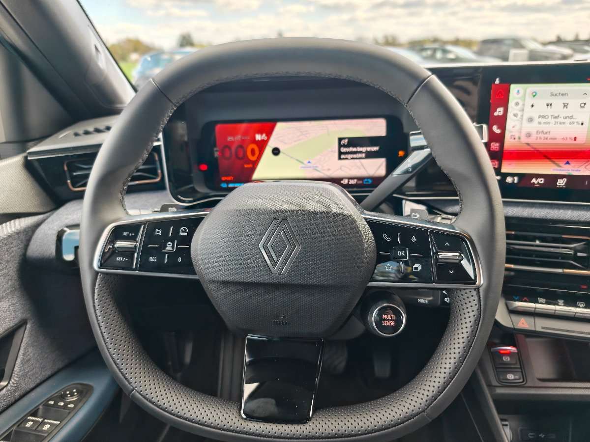 Fahrzeugbild eines Renault 4 E-TECH