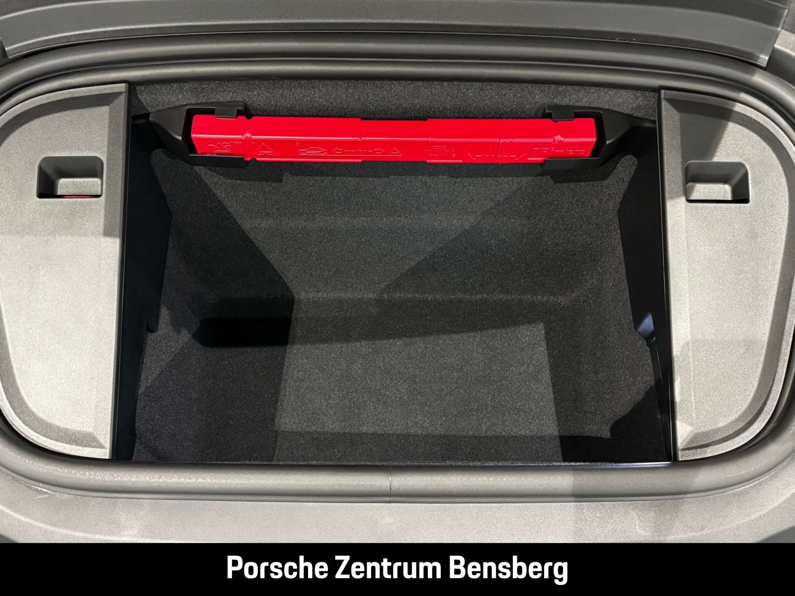 Fahrzeugbild eines Porsche Taycan