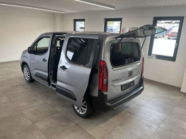 Fahrzeugbild eines Fiat Doblò