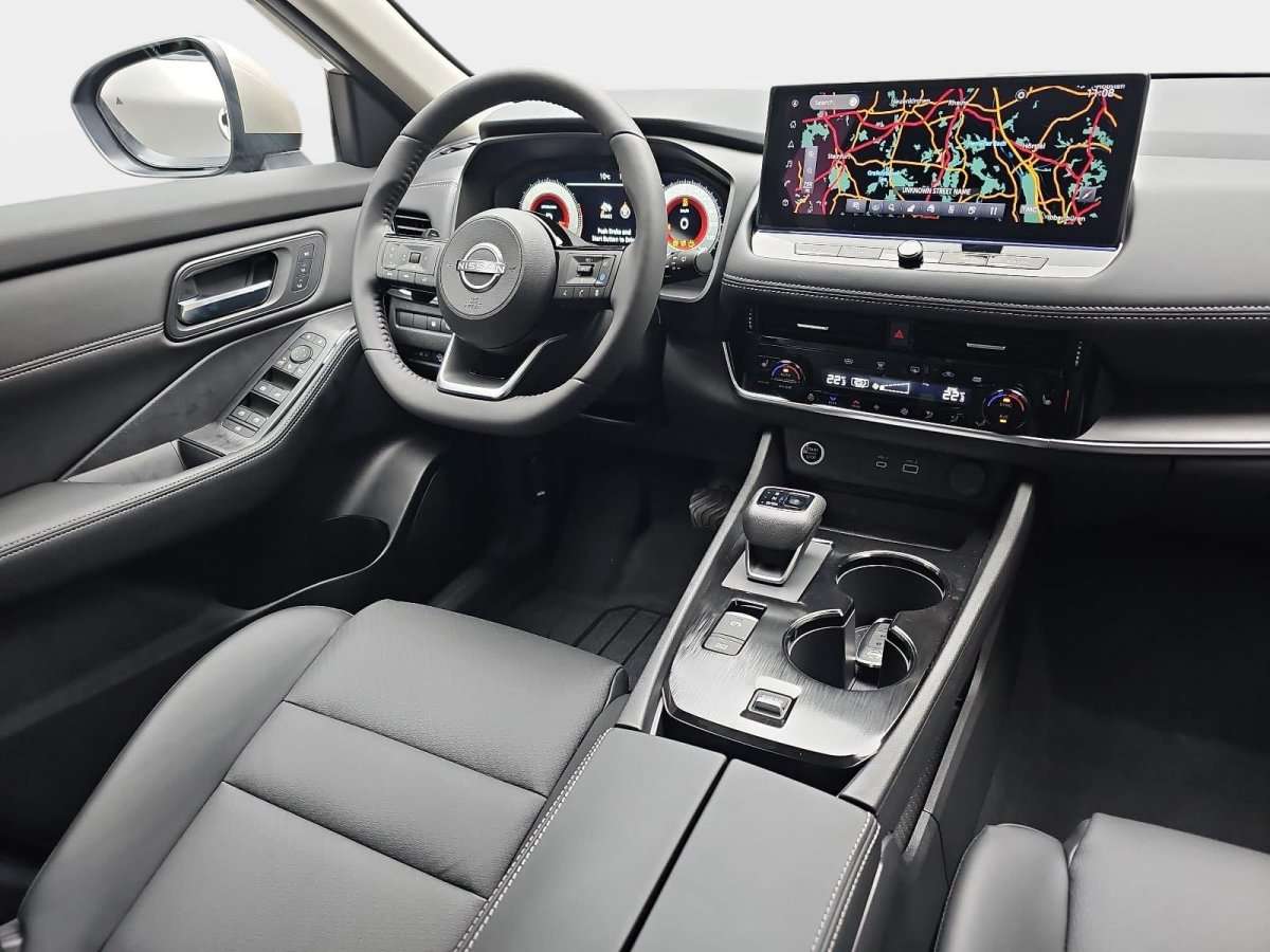 Fahrzeugbild eines Nissan X-TRAIL