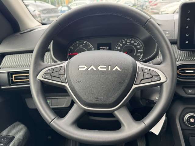 Fahrzeugbild eines Dacia Sandero