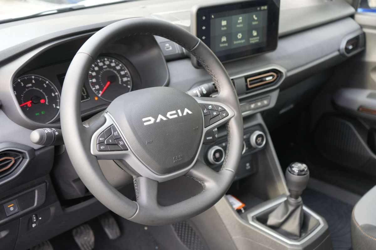 Fahrzeugbild eines Dacia Sandero