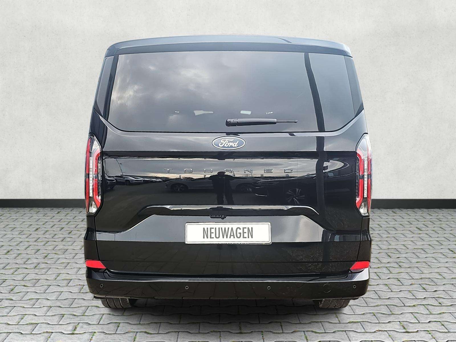 Fahrzeugbild eines Ford Tourneo Custom