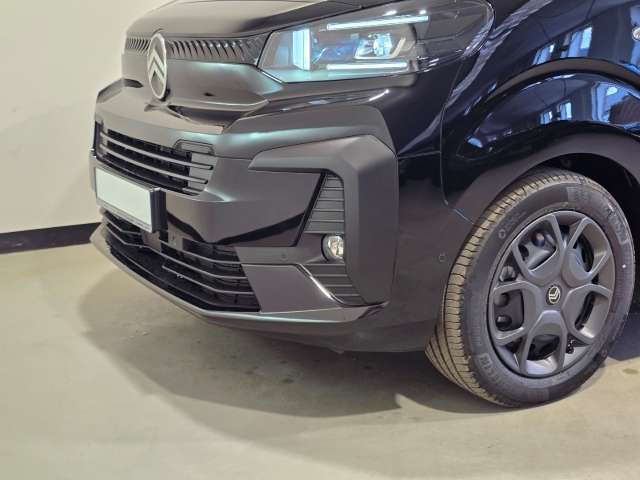 Fahrzeugbild eines Citroën SpaceTourer
