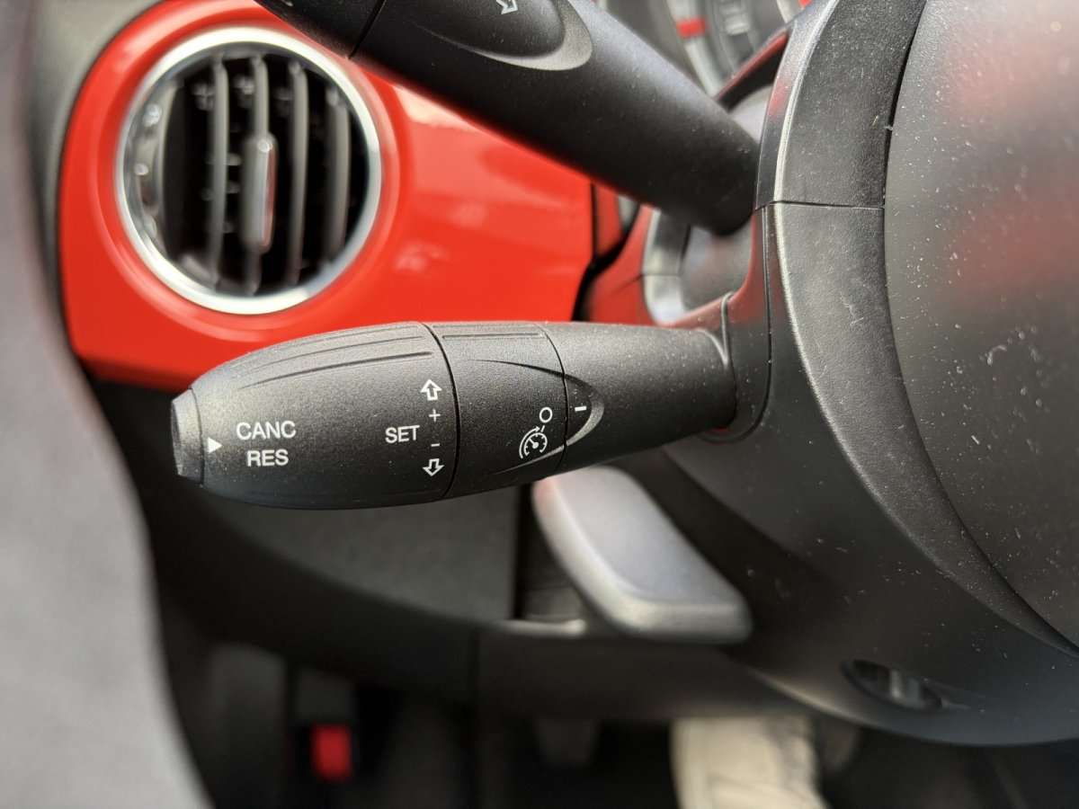 Fahrzeugbild eines Fiat 500