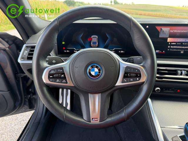 Fahrzeugbild eines BMW i4
