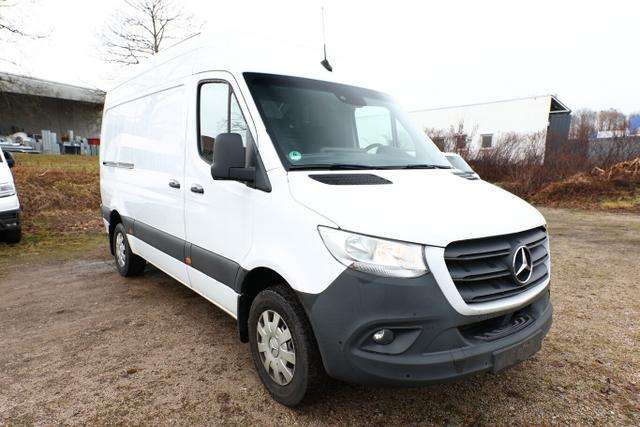 Fahrzeugbild eines Mercedes-Benz Sprinter
