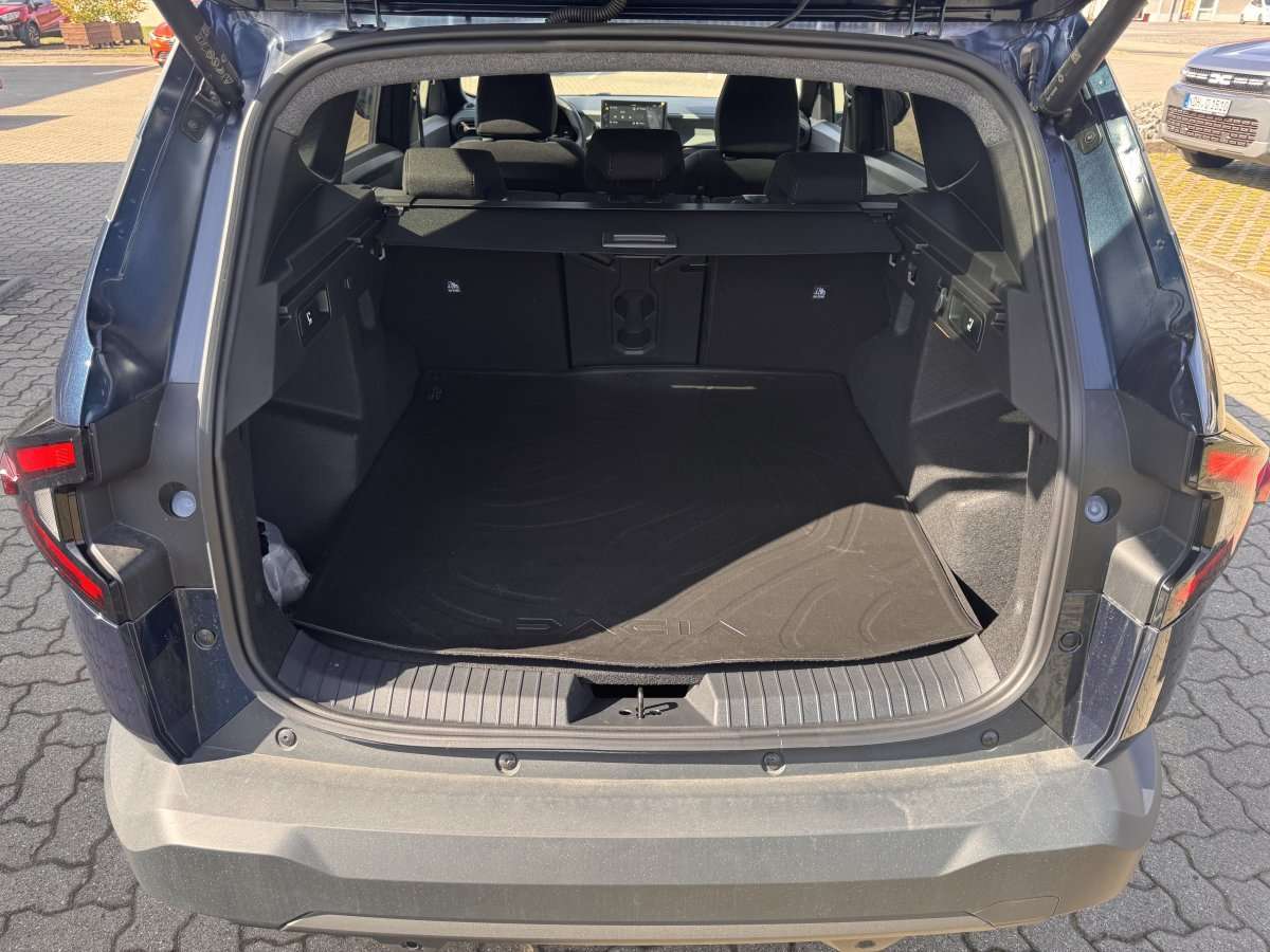 Fahrzeugbild eines Dacia Bigster