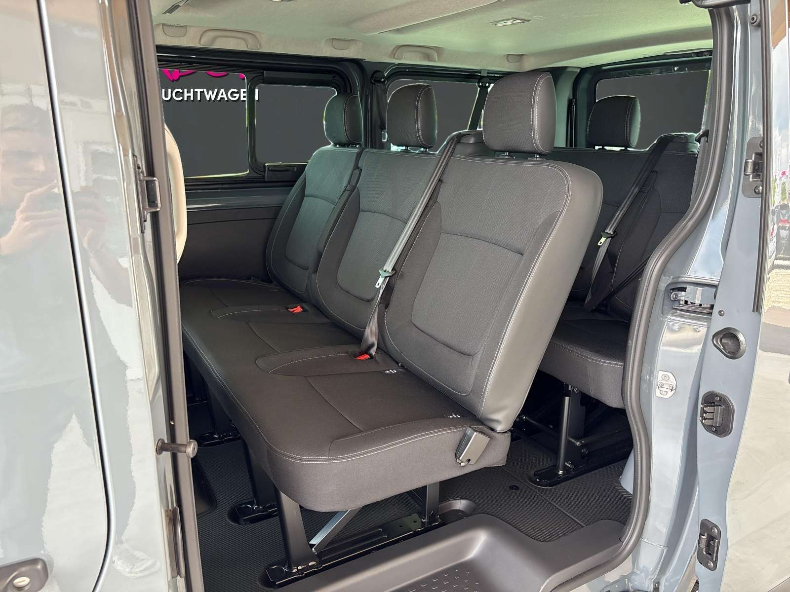 Fahrzeugbild eines Nissan Primastar