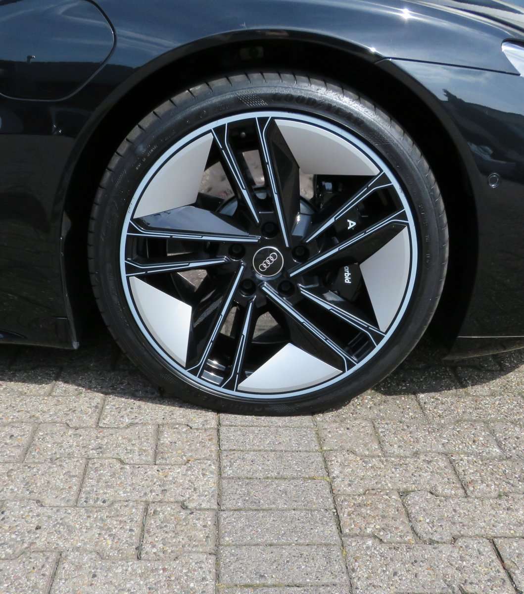 Fahrzeugbild eines Audi e-tron GT