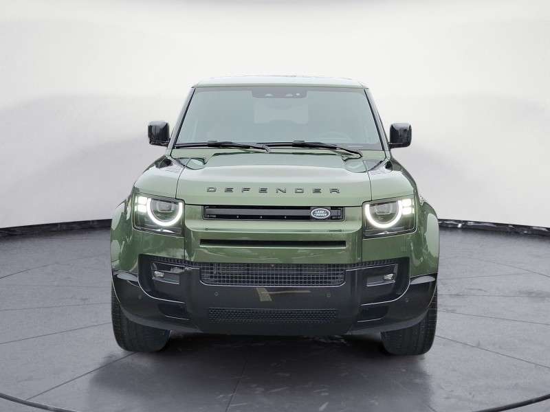 Fahrzeugbild eines Land Rover Defender