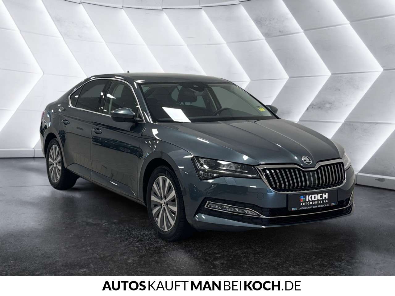 Fahrzeugbild eines Skoda Superb