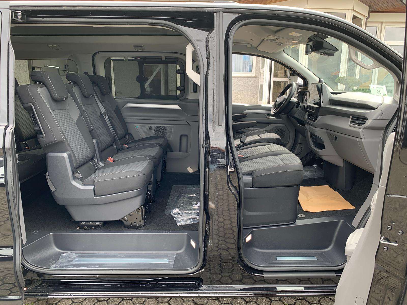 Fahrzeugbild eines Volkswagen Caravelle