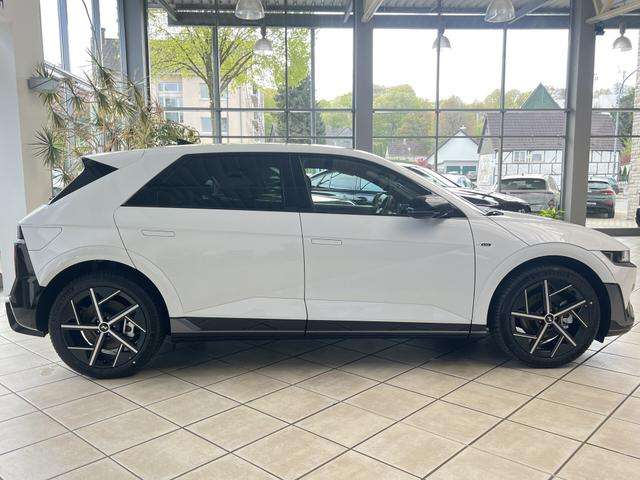 Fahrzeugbild eines Hyundai IONIQ